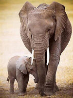 Diamond paint af en elefant med en elefantunge.