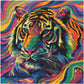 Diamond painting af en farverig og abstrakt tiger. Fås i flere størrelser. Vist med perler.