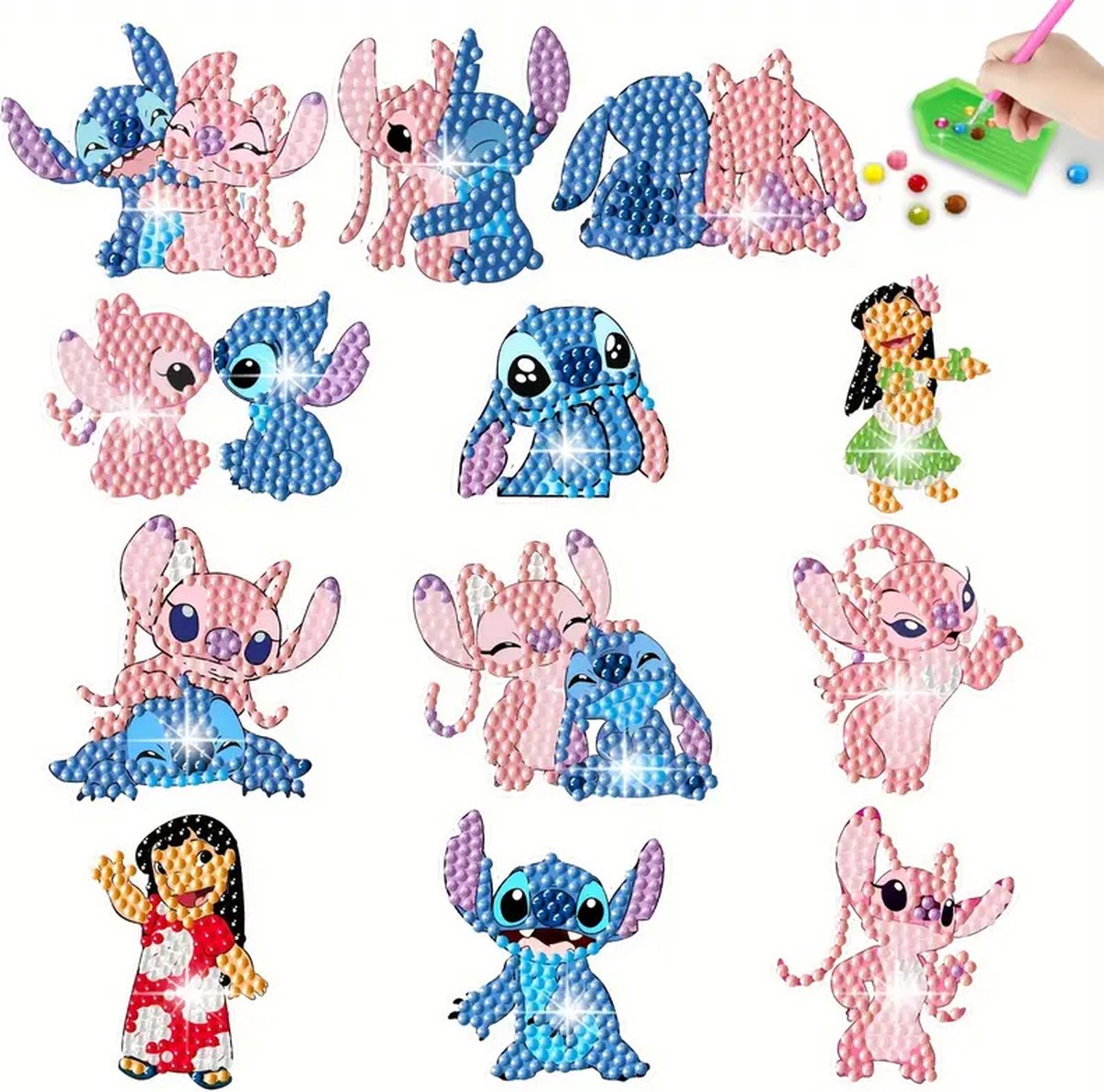 Diamond painting klistermærker med Lilo og Stitch. 12 forskellige motiver med de kendte figurer.