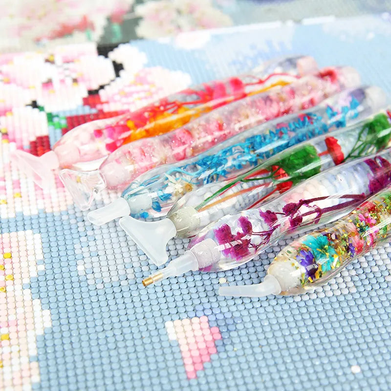 Diamond painting penne med tørrede blomster. Udskiftelige tipper.