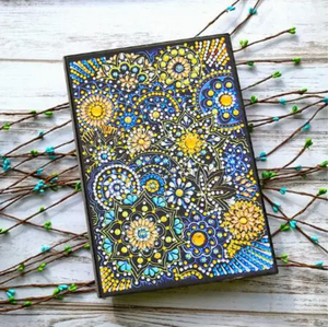 Notesbog med smukt mandalamønster