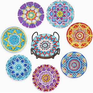 8 bordstabletter med vackra rosor och hållare ingår